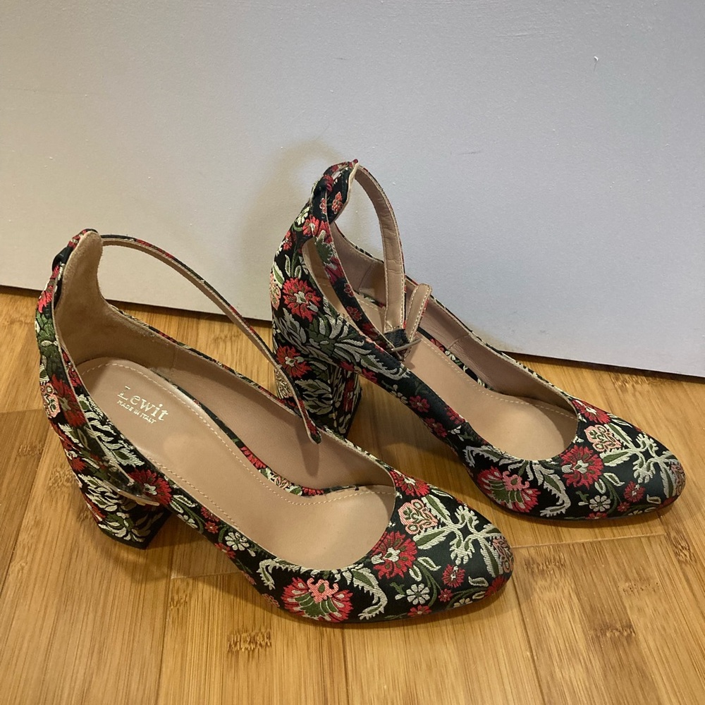 Beautiful Lewit Heels